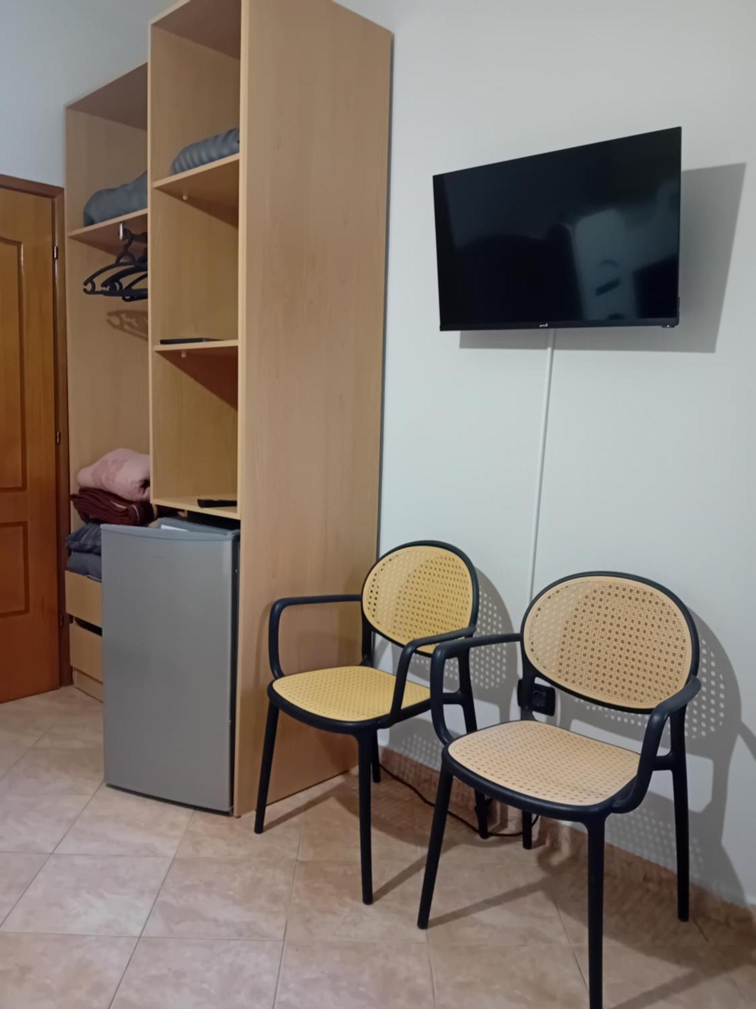 Hotel Zina 1 Minute Away From The