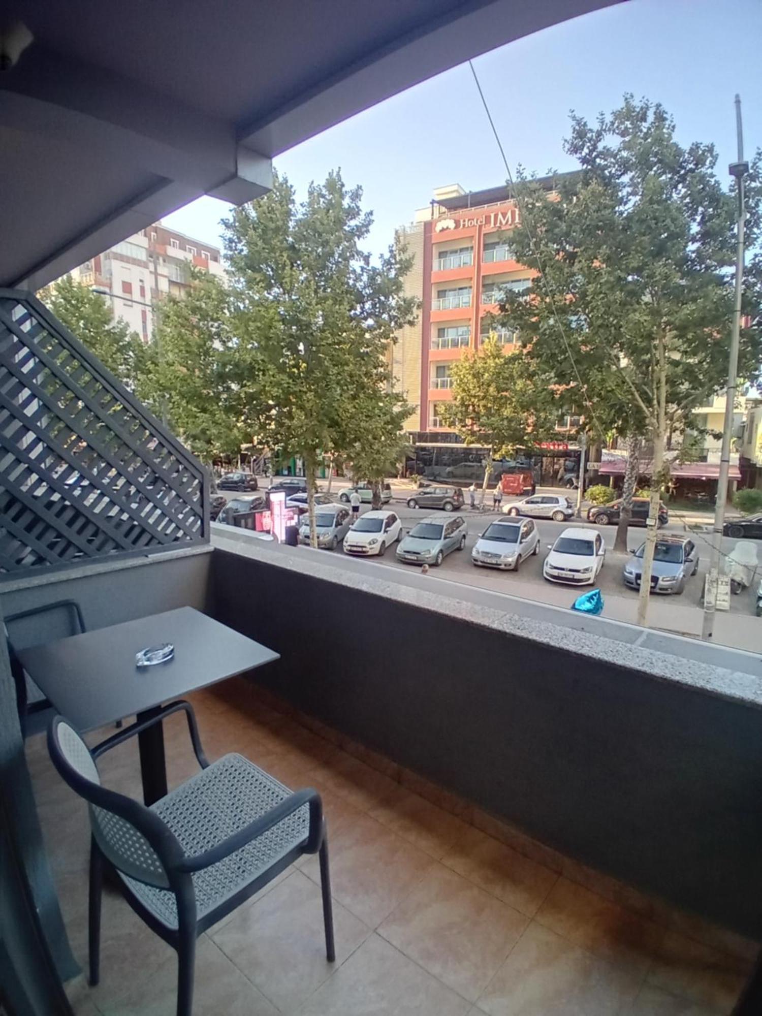 Zina 1 Minute Away From The Durrës